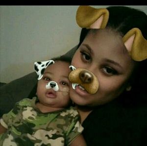 Meet your Posher, Alexis